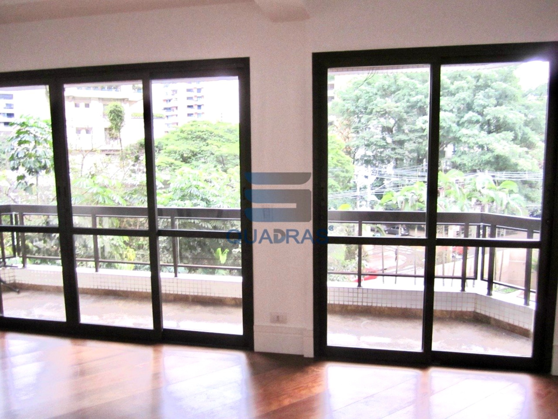 Maison Saint Laurent - imagem 3