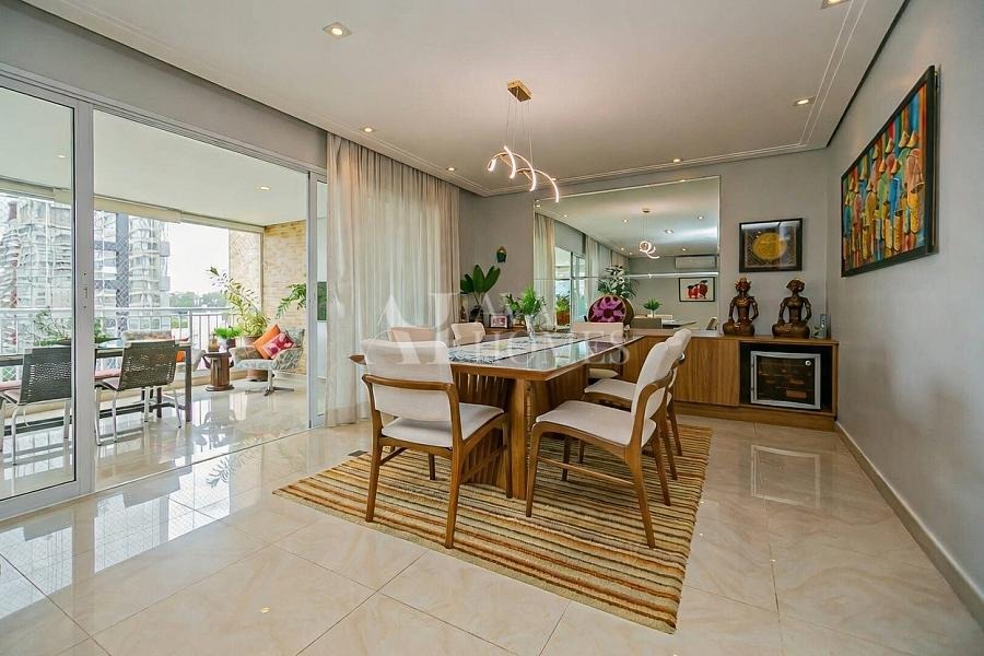 Life in Paes de Barros Sala de jantar