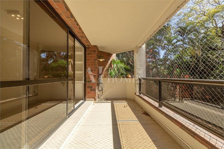 Edifício Les Jardins Varanda