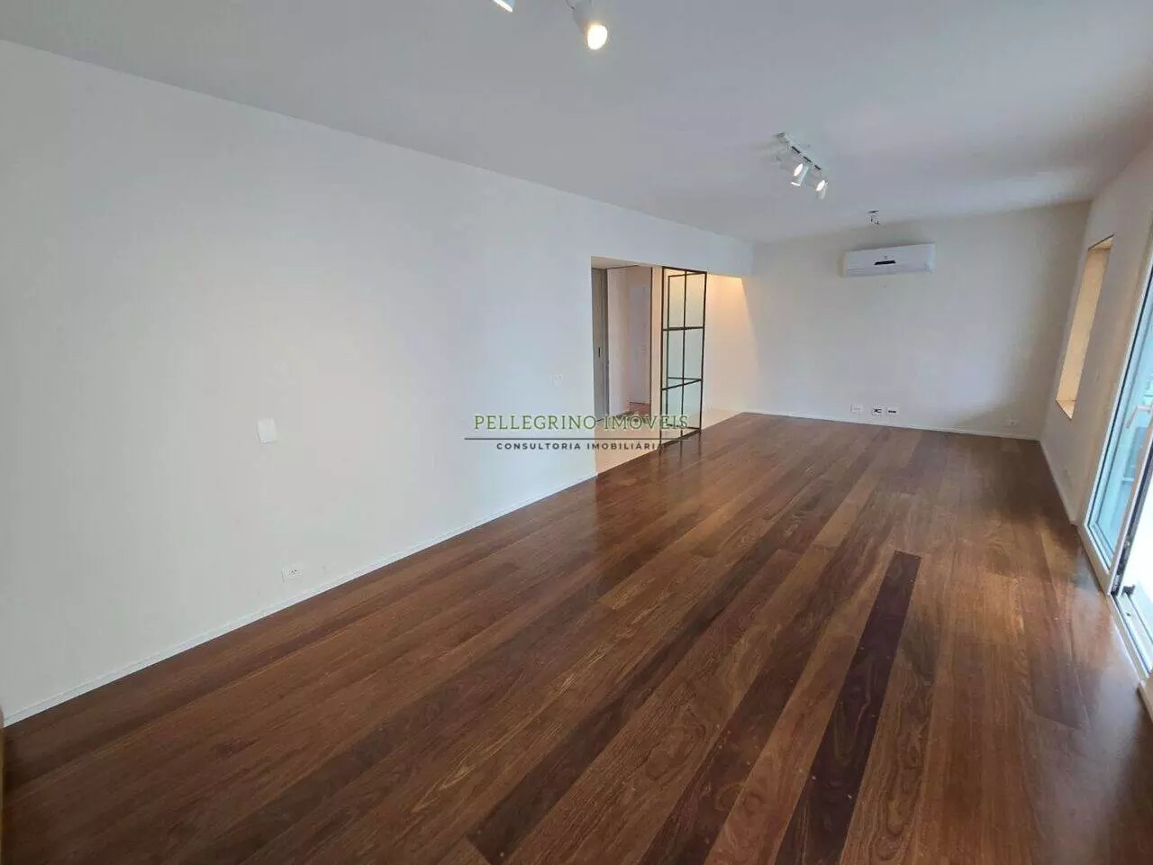 Condomínio Atmosfera Vila Olímpia Sala de estar Condomínio Atmosfera Vila Olímpia Sala de estar