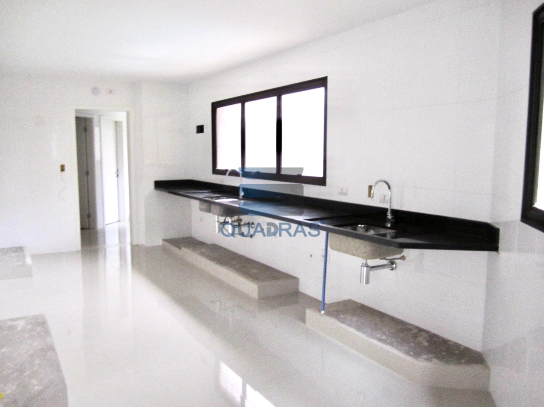 Maison Saint Laurent - imagem 4