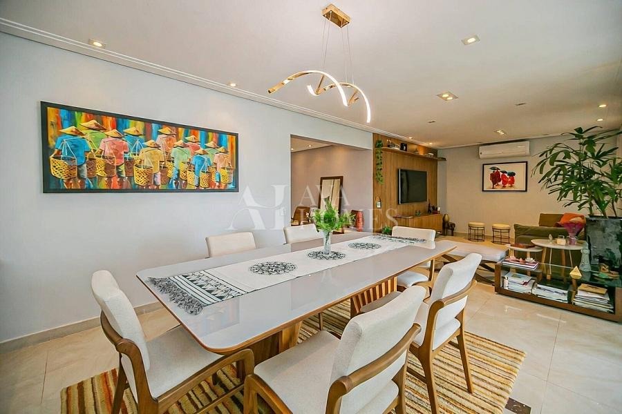 Life in Paes de Barros 